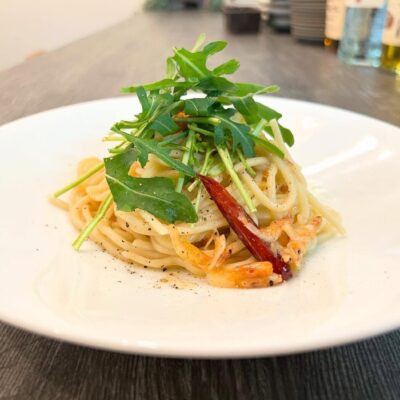 たっぷりしらすと水菜のオイルパスタ